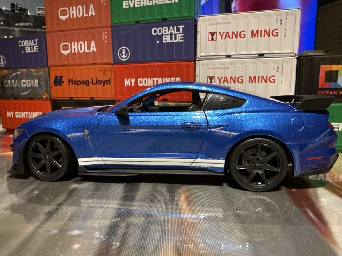 Ford Modellini d'auto: Ford Mustang Shelby GT500 – Usato da Basel venduto da Zomeg 8
