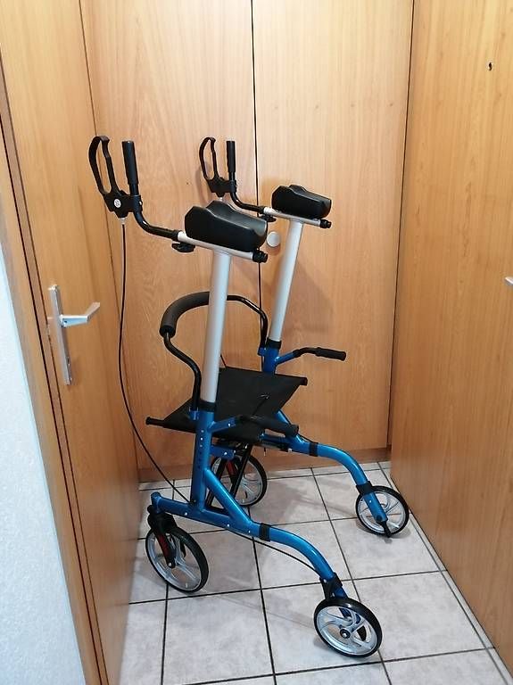 Gehhilfen: Déambulateur neuf – Neu und originalverpackt aus St-Aubin-Sauges von Rawuan 1