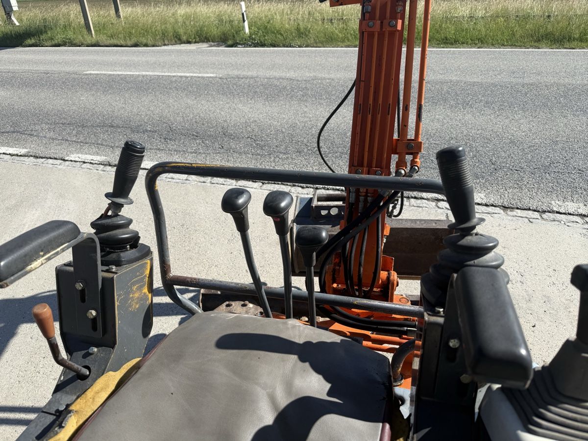 Hutter Escavatori: Bagger Hutter IHi 17 1,7 Tonnen – Usato da Niederbipp venduto da baggerch 3