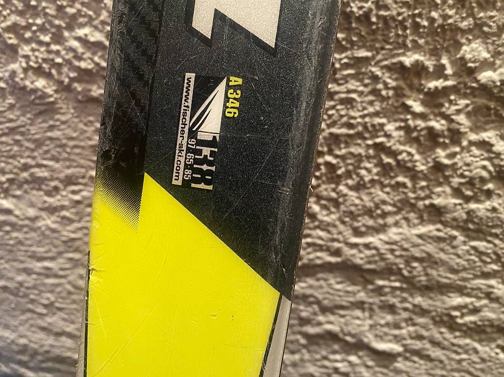 Sci: Ski 138 Fischer – Usato da Zürich venduto da mmorales.ade