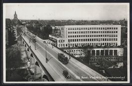 Basel, Viadukt und Hallenschwimmbad mit 