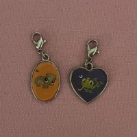 x2 Littlest Pet Shop Pendants / Pendentifs / Anhänger (2008)