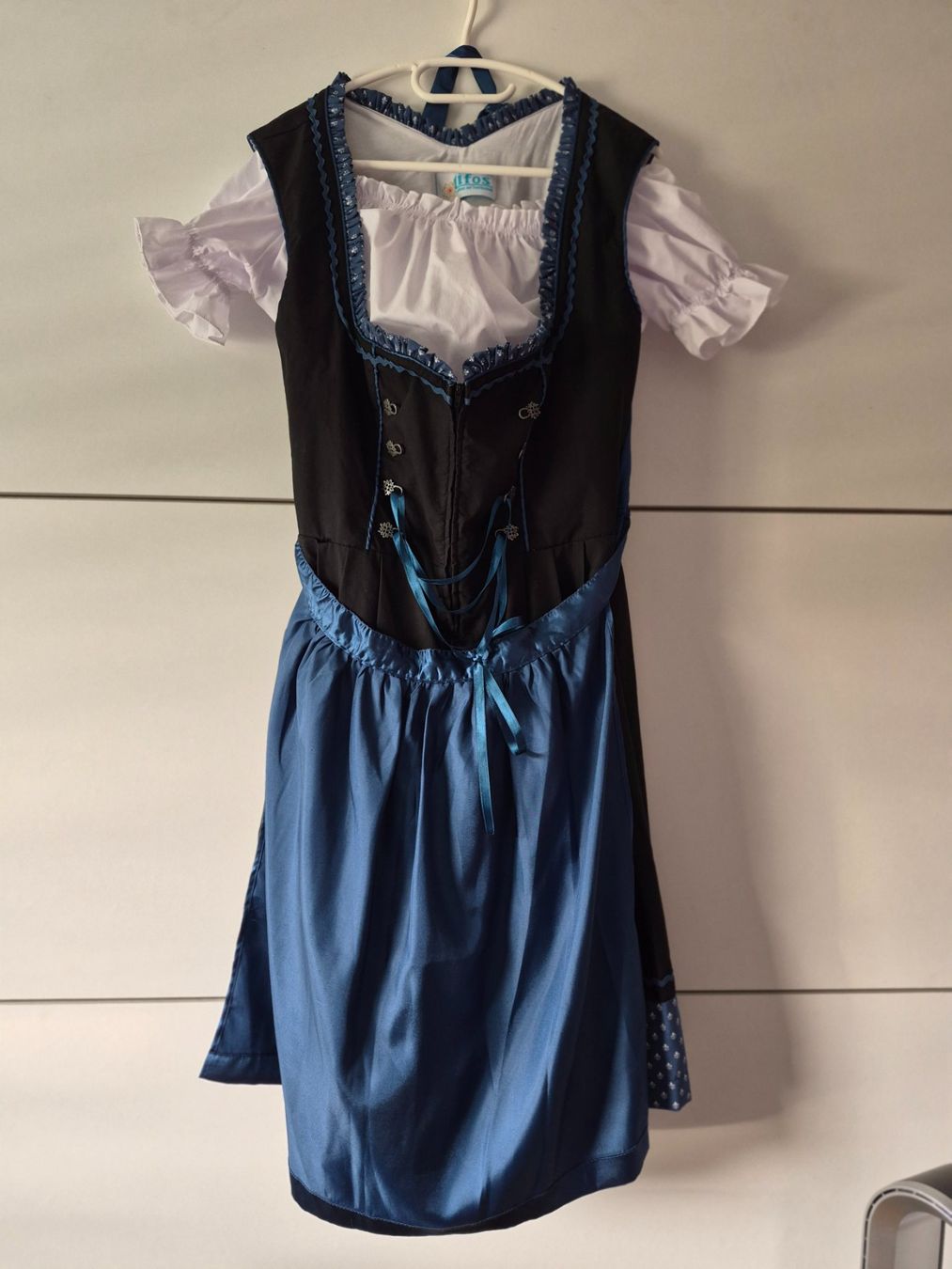 Costumi: Dirndl Grösse 50 – Usato da Emmenbrücke venduto da Bruhae 1