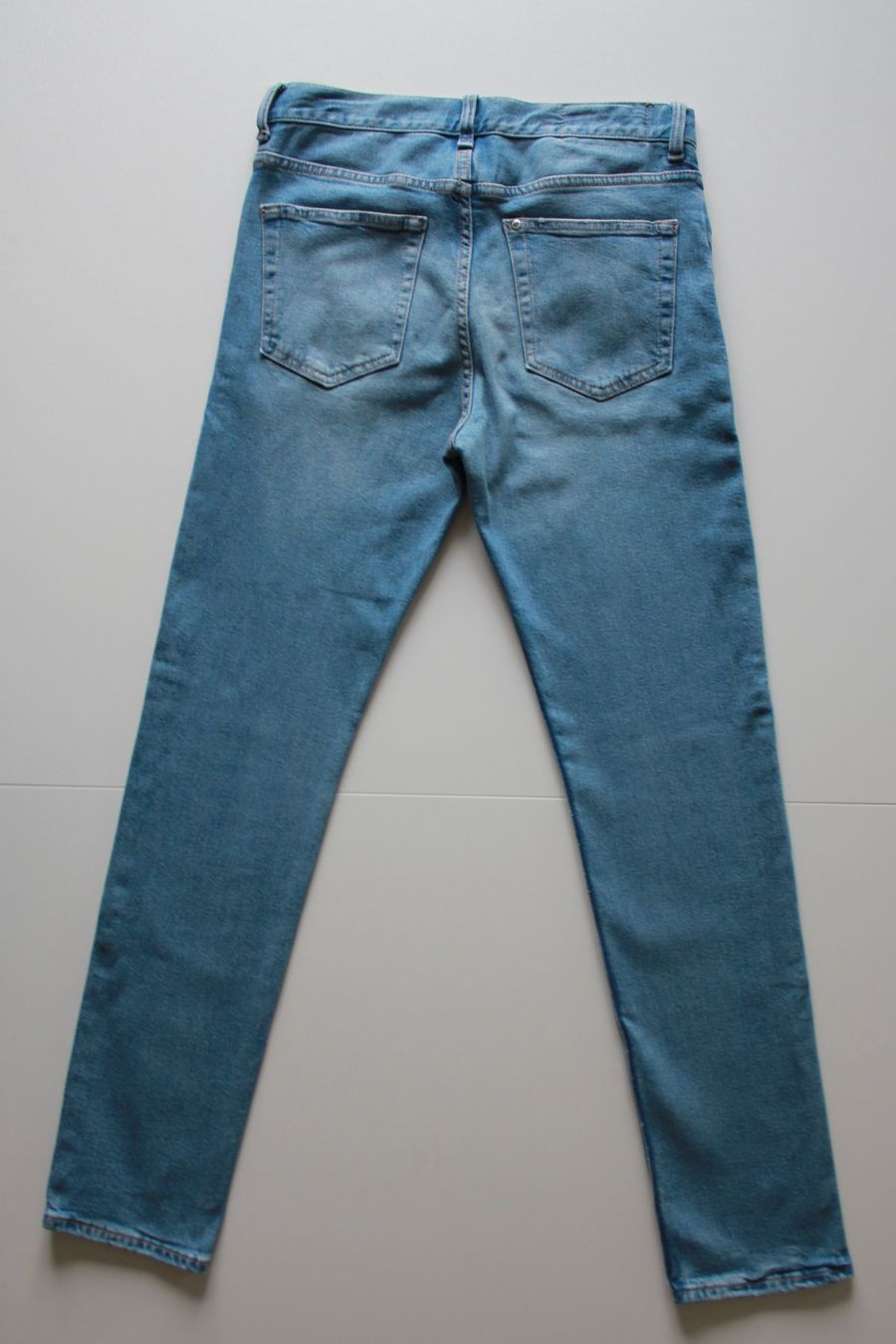 H&M Jeans: Jeans bleu H&M t. 29 / 32 – Usato da Peseux venduto da Gilloss 3