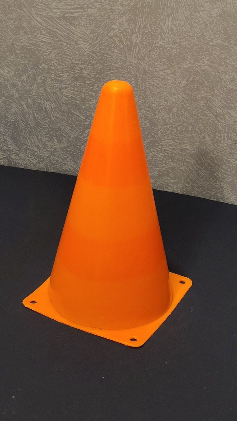 Giocattoli: Spielzeug Pylon orange – Usato da Uster venduto da gurust