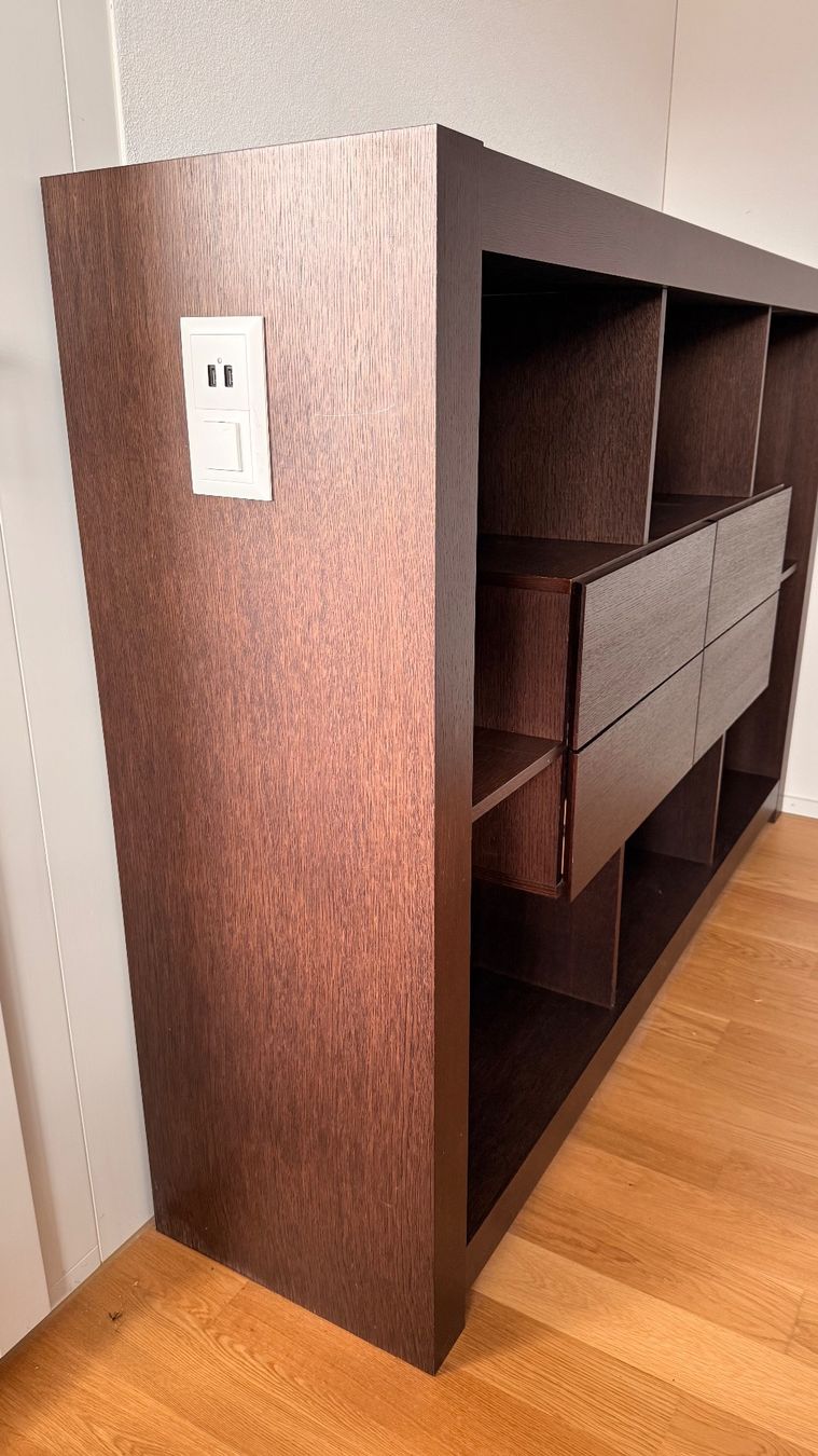 Scaffali: Design-Regal / Sideboard – Usato da Luzern venduto da Snutgg 1
