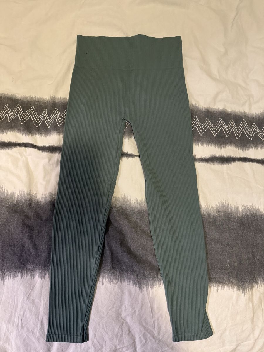 Calzedonia Leggings: Leggings Calzedonia Ribbed Seamless - S – Usato da Bioggio venduto da M.M.O 2
