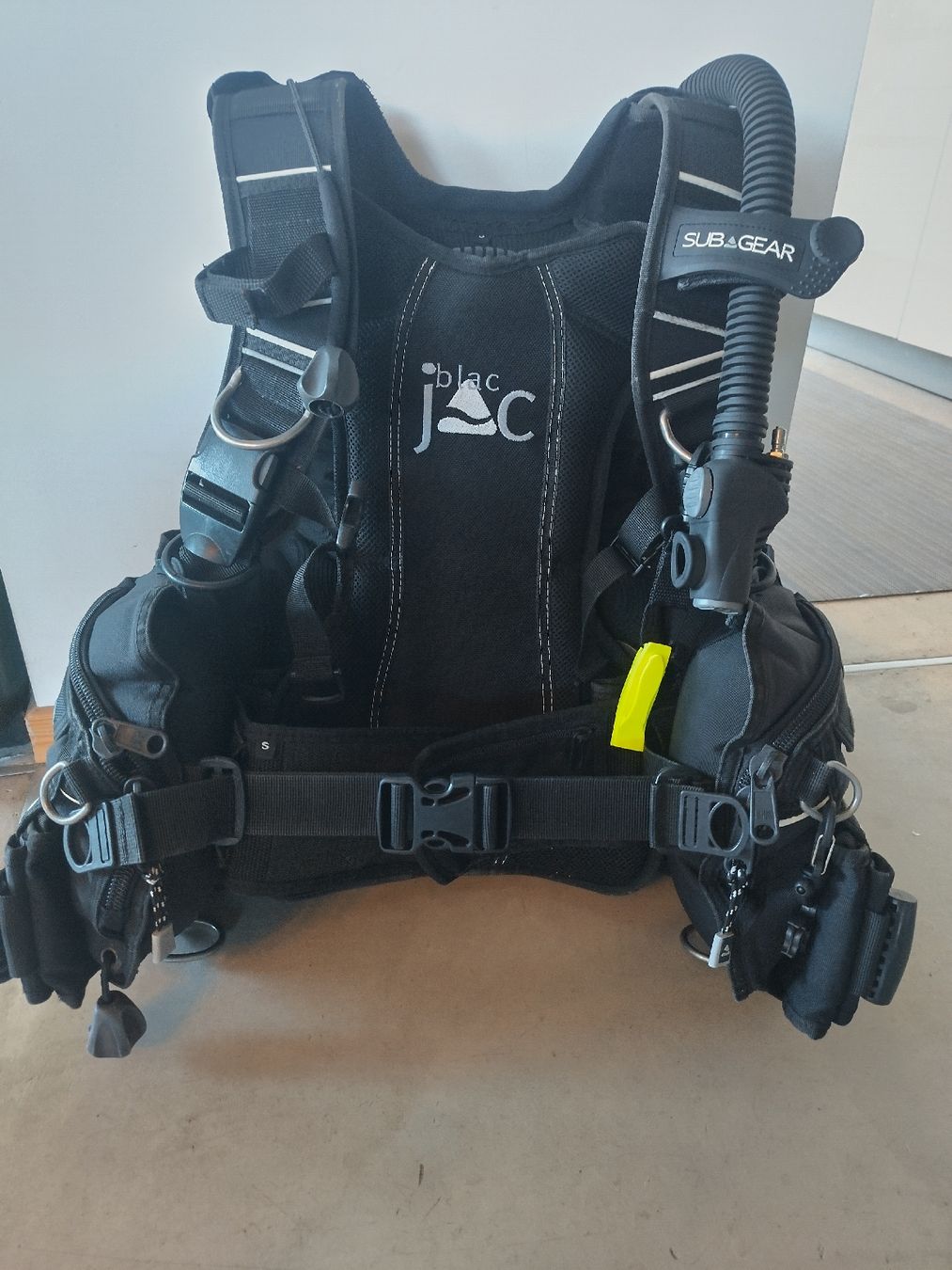Combinaisons de plongée: Tarierweste BCD Jacket / Sub Gear – D'occasion à Wuerenlingen par s0212