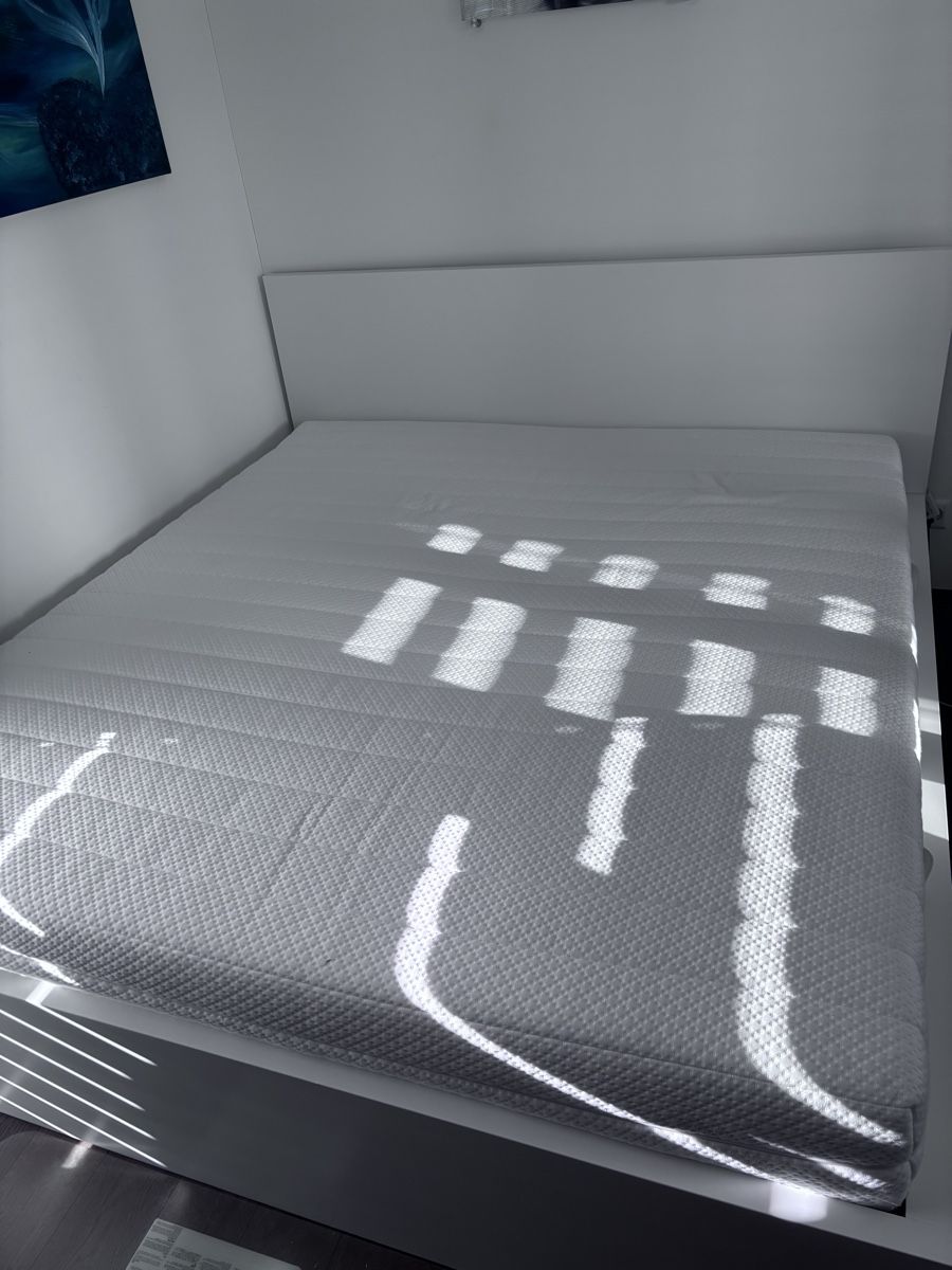 Ikea Letti: Bett 180x200 Top Zustand – Usato da Zürich venduto da Planetmax