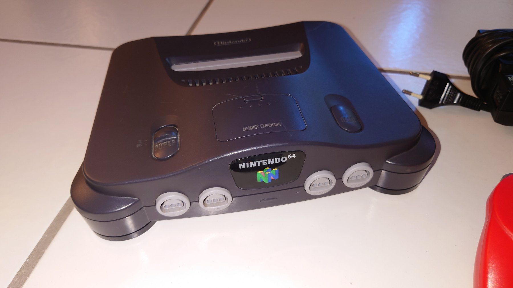 Nintendo Konsolen: N64 Konsole inkl. Mario Kart 64 + 4 Controller – Gebraucht aus Pfaffhausen von Odla7 1