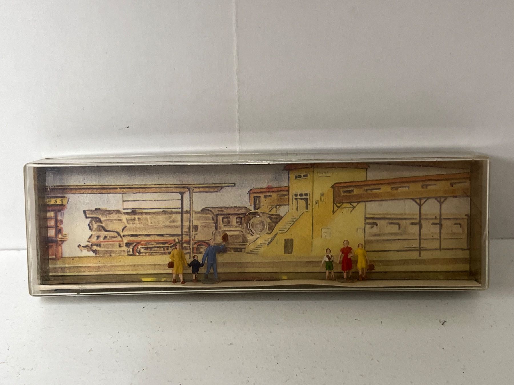 Modellini di ferrovie: Merten N Box 818 Reisende – Nuovo (secondo la descrizione) da Geroldswil venduto da TopTrain54