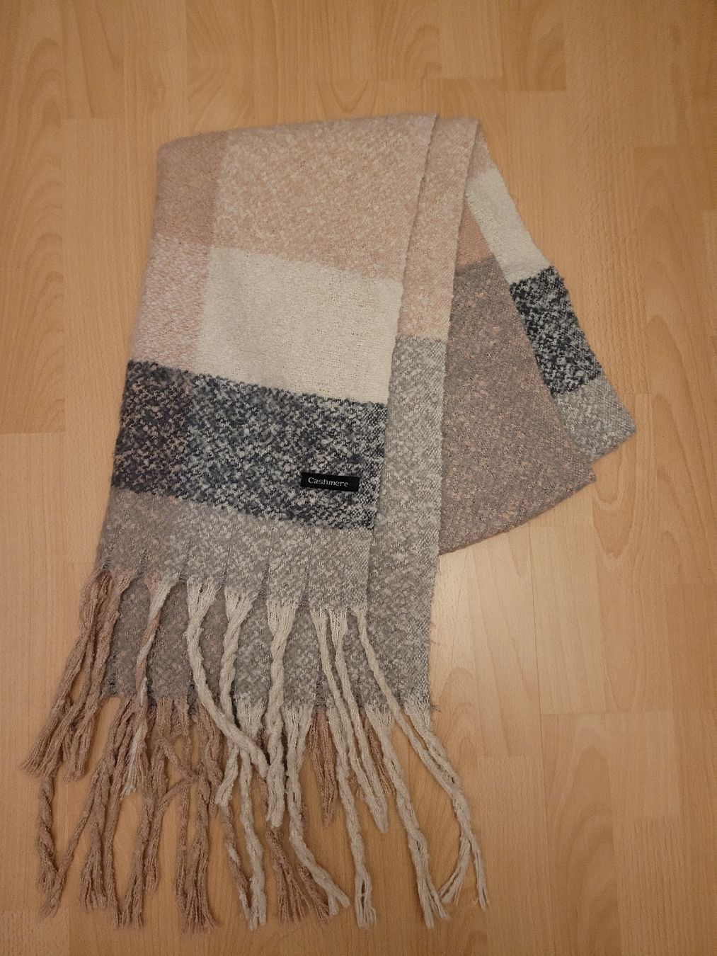 Foulard & Sciarpe: Cashmere Schal – Usato da Inwil venduto da Flower2325