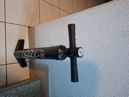 GRIZZ HP2-B Pumpe mit Manometer guter Zustand