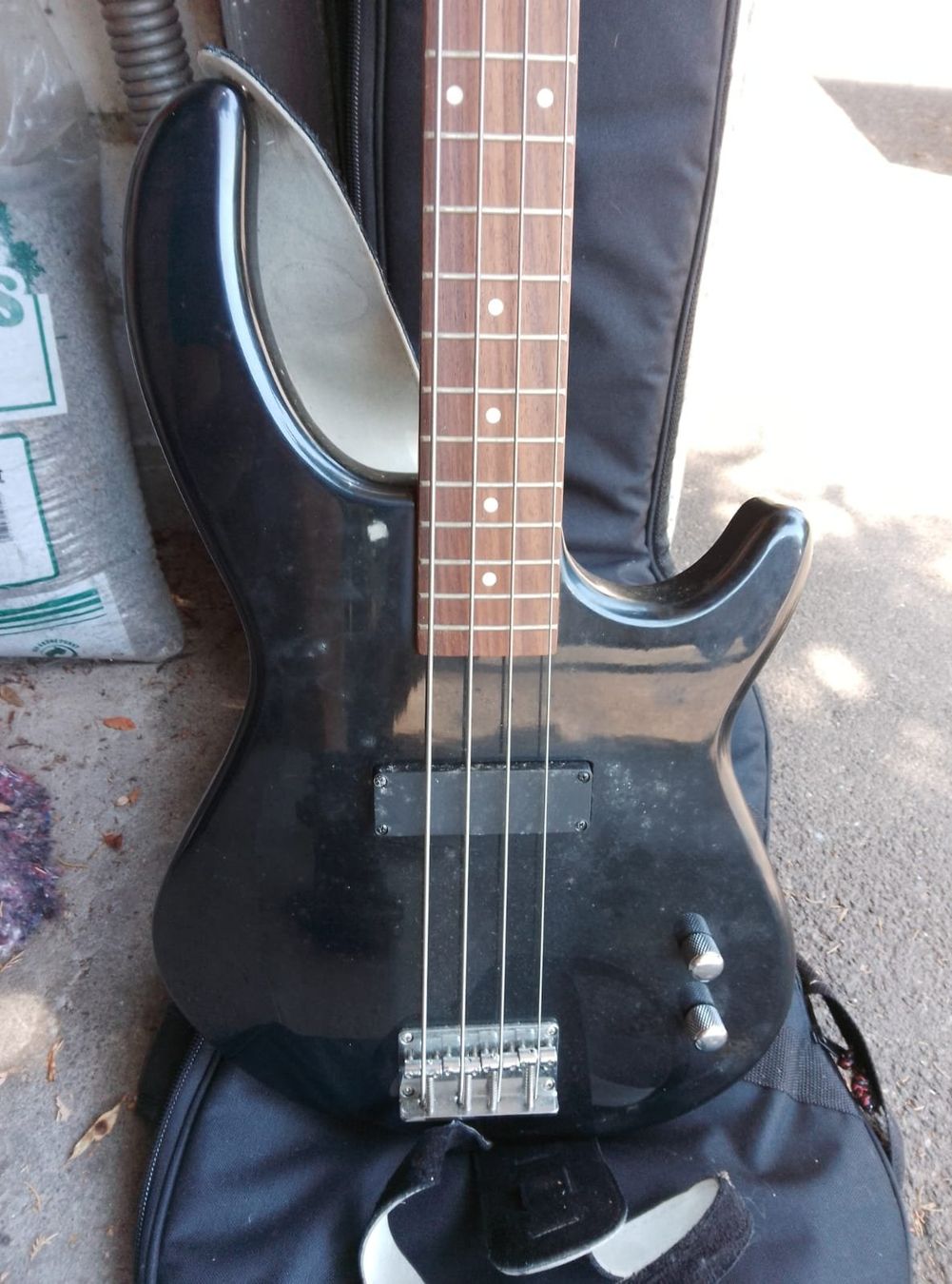 Strumenti musicali: E-Gitarre Playmate – Usato da Umiken venduto da Idus 2