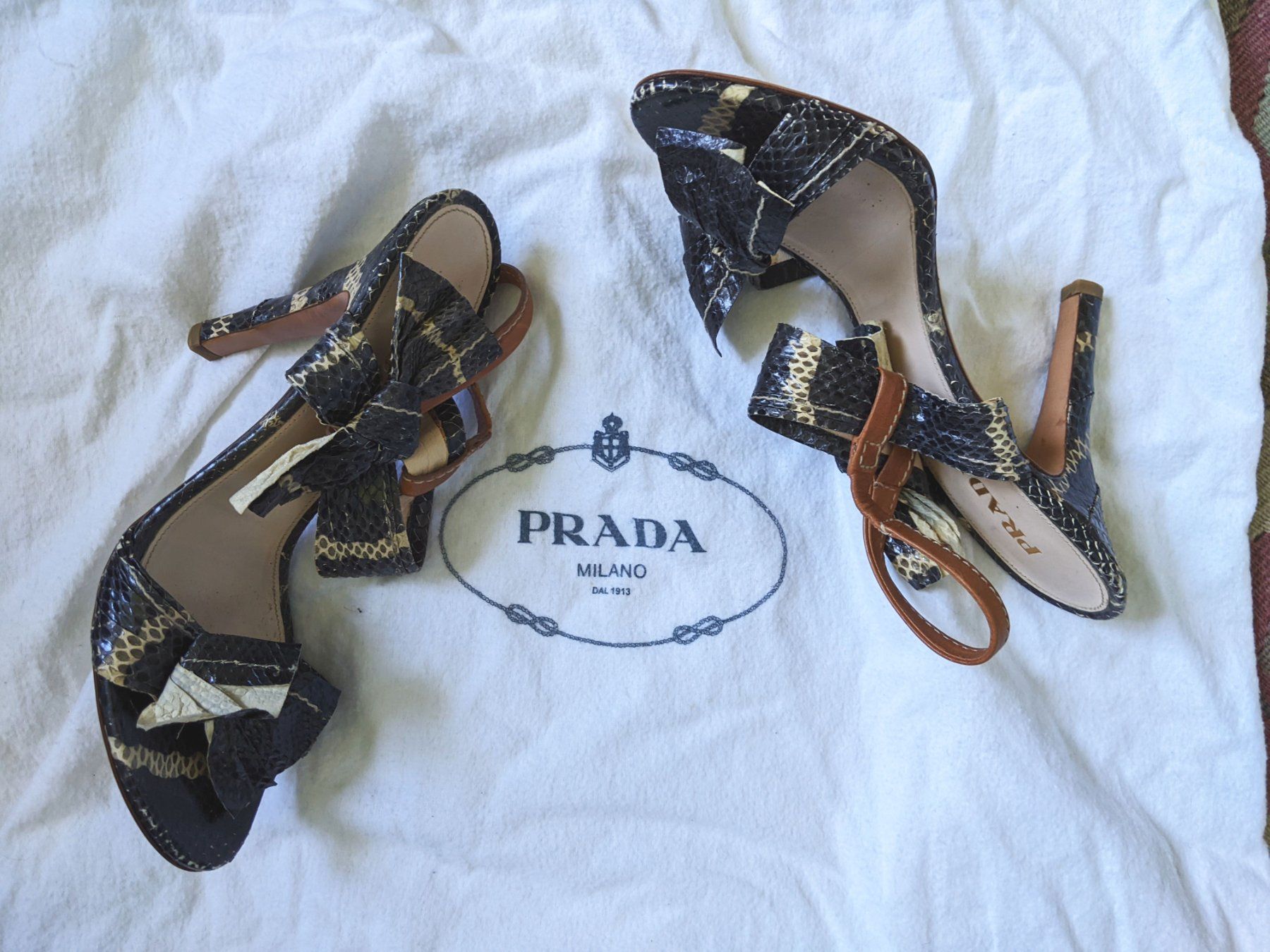 Prada Scarpe da donna: PRADA : Sandales en serpent bicolore 39.5 – Nuovo (secondo la descrizione) da Petit-Lancy venduto da lilycerise 8