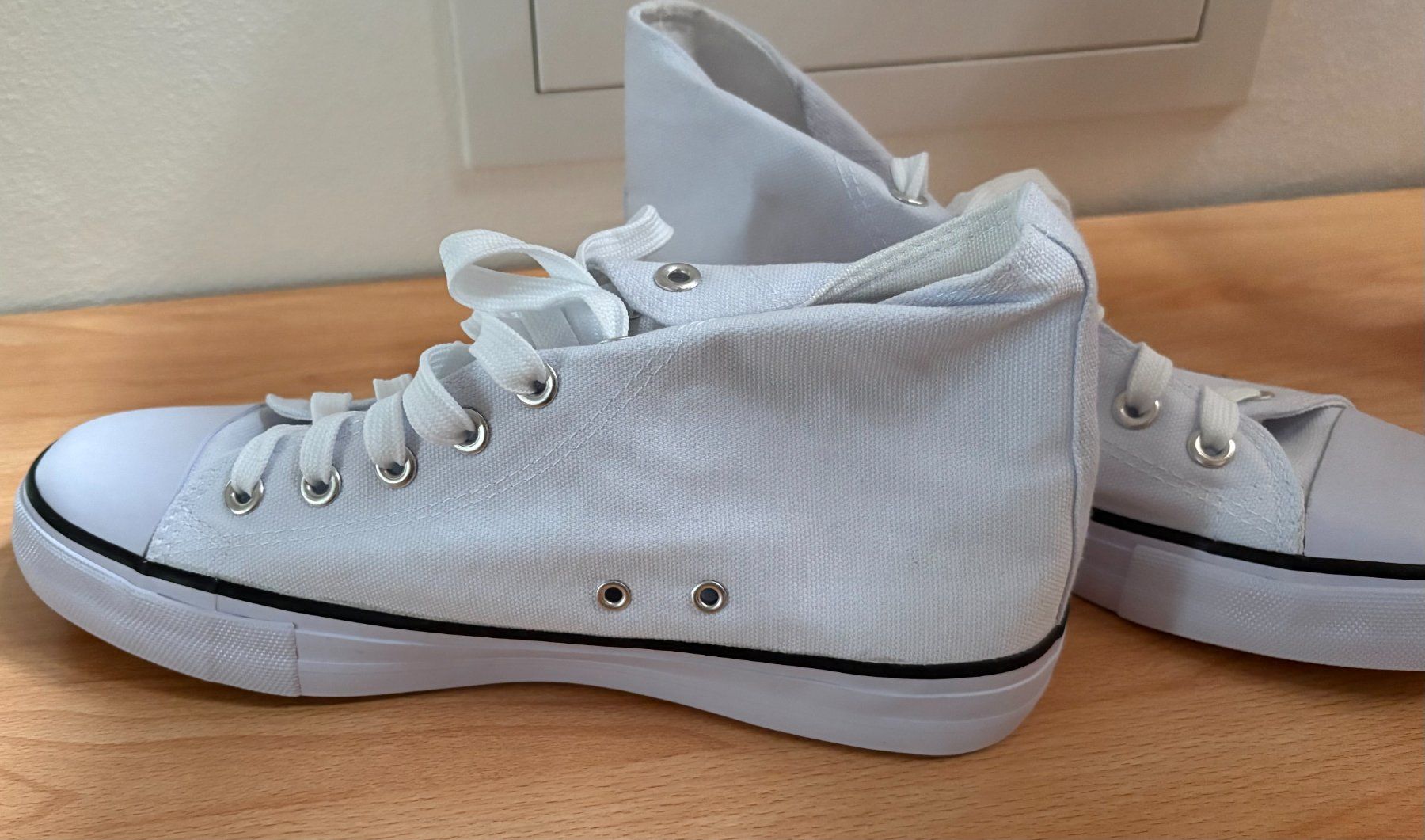 Chaussures hommes: Sneaker Schuhe 44 neuwertig – Neuf (Voir description) à Wil SG par thokiki67 2