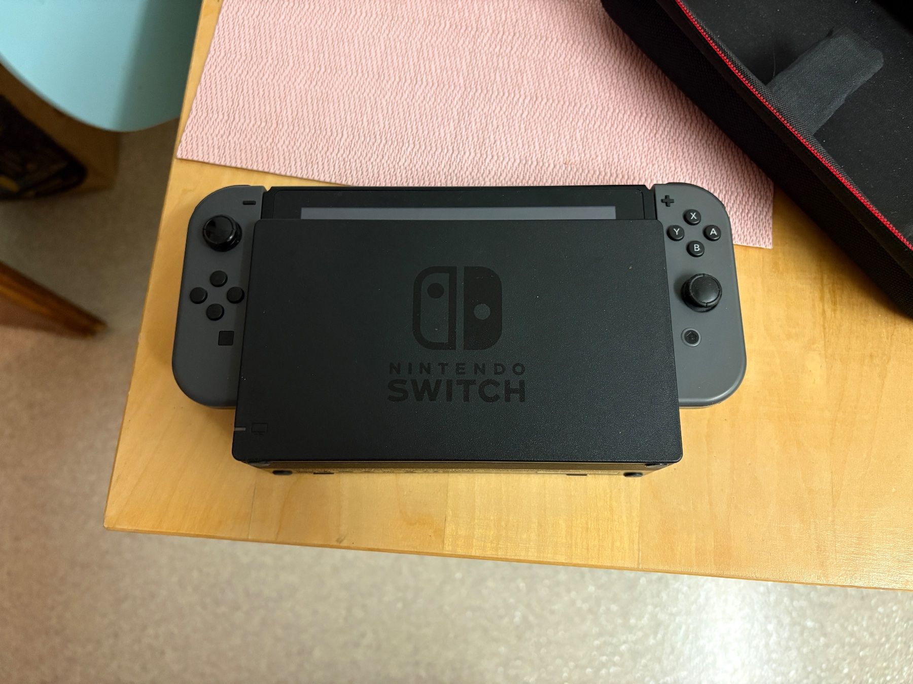 Nintendo Console: Nintendo Switch – Usato da Zürich venduto da Herbsi 3