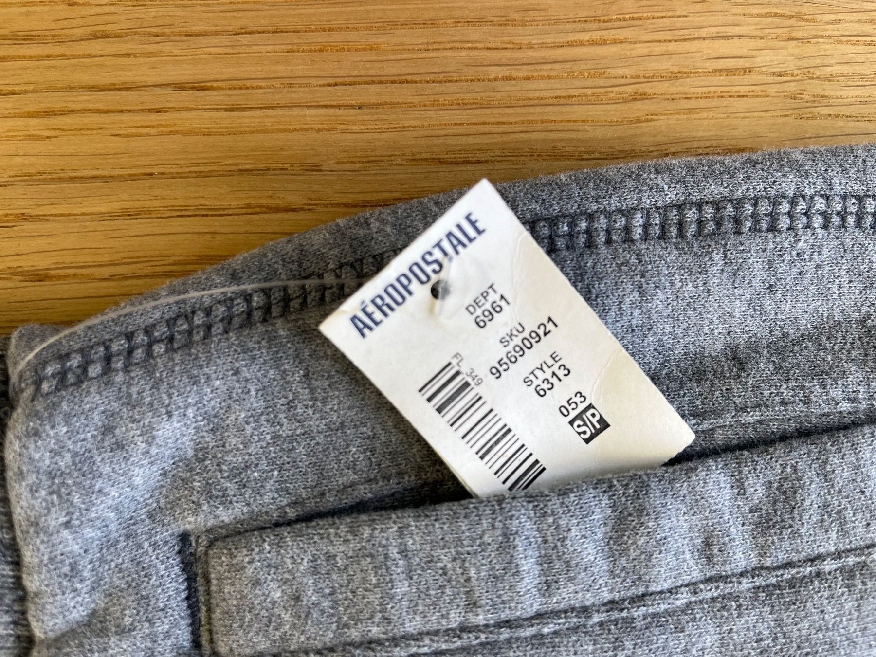 Hosen: AÉROPOSTALE Jogginghose, Trainerhose, Freizeithose, Gr. S/P – Gebraucht aus Netstal von spaltflo01 4