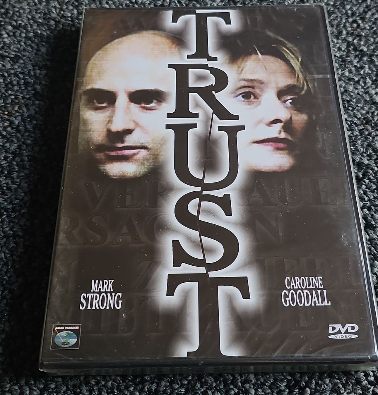 Tous les DVDs: DVD Trust Neuverpackt – Neuf avec emballage d'origine à Ruswil par jan_bxl5
