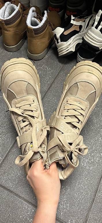 Scarpe da donna: Buffalo Boots  – Usato da Ballwil venduto da sch_9qfj 1