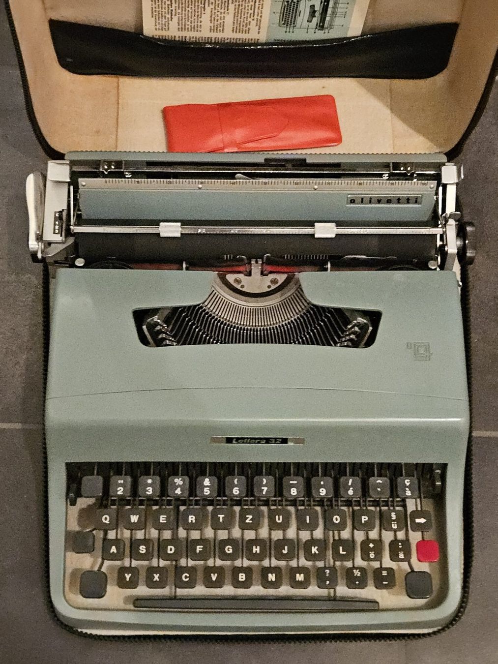 Olivetti Schreibmaschinen: Schreibmaschine Olivetti Lettera 32 – Gebraucht aus Gränichen von Chliises1