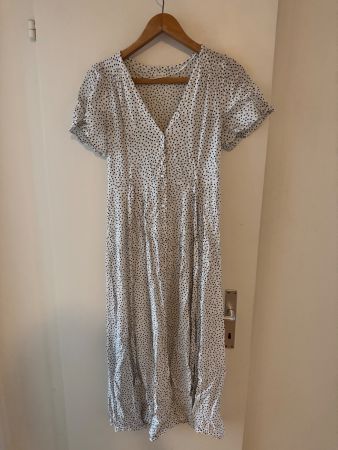 Kleid weiss schwarz gepunktet kurzarm Grösse M guter Zustand