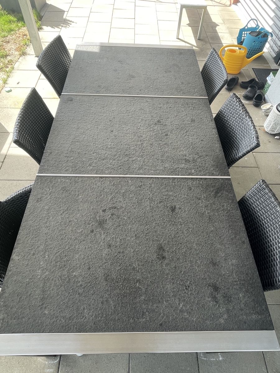 Tables: Gartentisch mit Stühlen, gebrauchter Zustand – D'occasion à Sarmenstorf par haiw 1