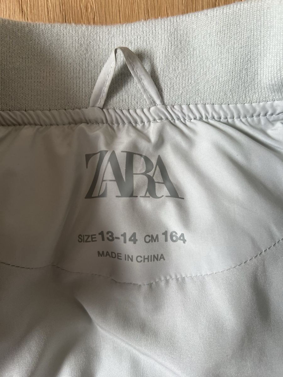 Zara Altro abbigliamento per bambina: Zara Gilet – Usato da Rorschach venduto da ivi7764 1