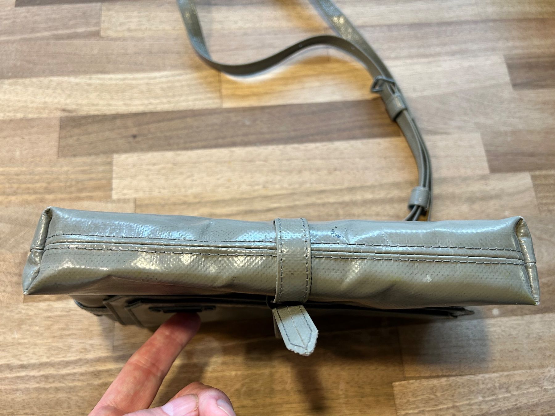 Freitag Taschen für Damen: Freitag Ottendorfer Shoulder Bag S - R119 – Gebraucht aus Oberwil-Lieli von  3