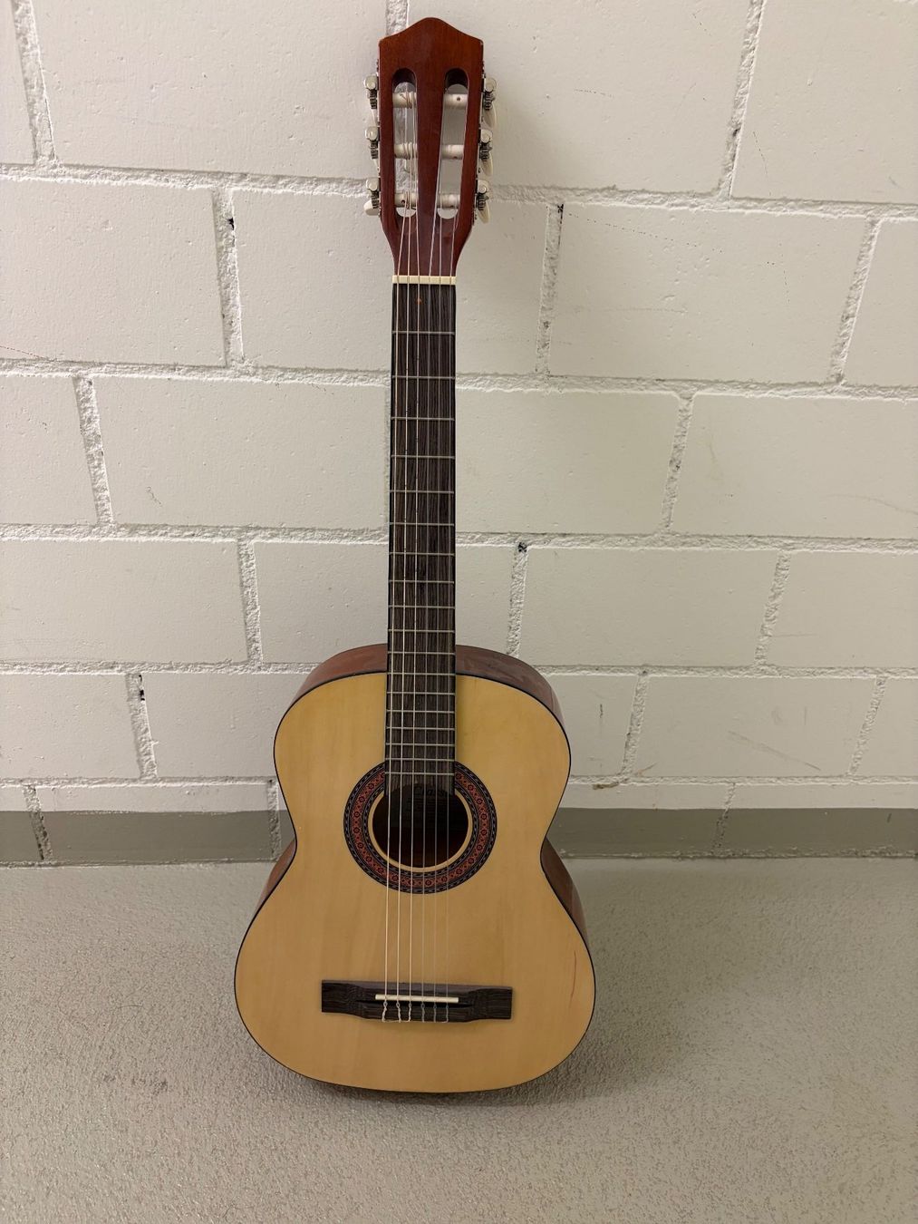 Strumenti musicali: Kindergitarre – Usato da Samstagern venduto da LUM1973