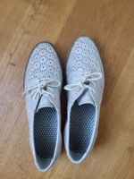 Schnürschuhe silber gelocht Gr. 40