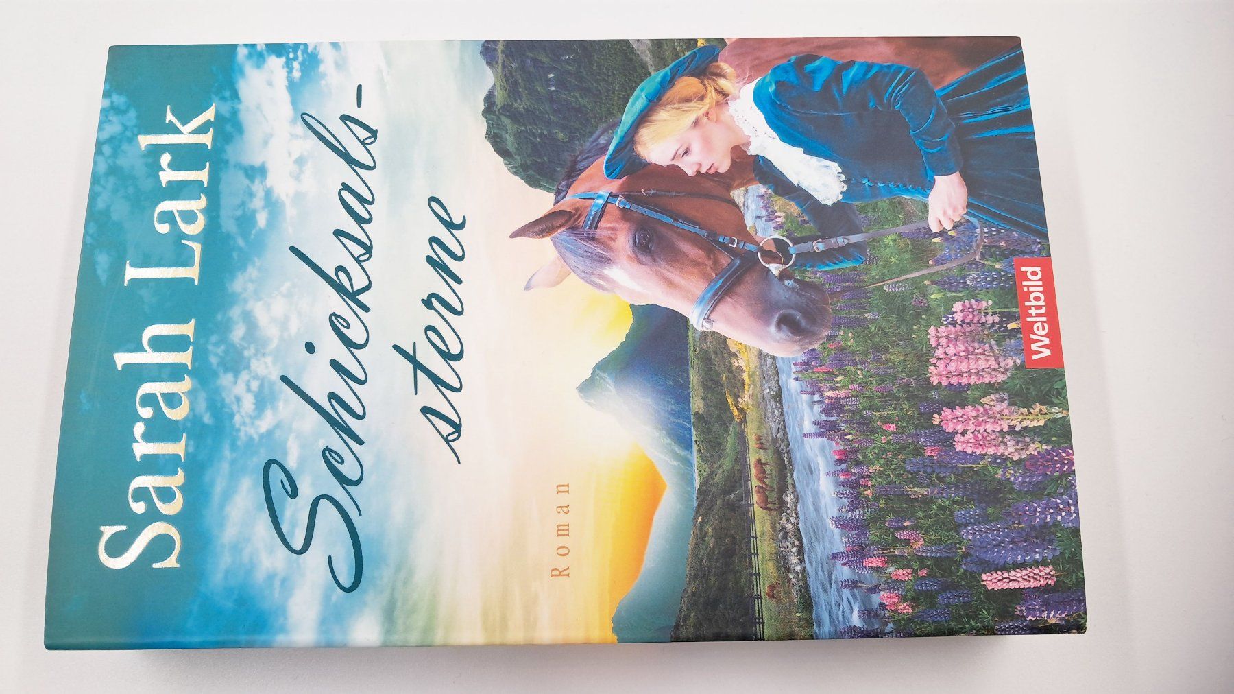 Libri: Buch, Sarah Lark, Schicksalssterne – Nuovo (secondo la descrizione) da St. Gallen venduto da cointec 2