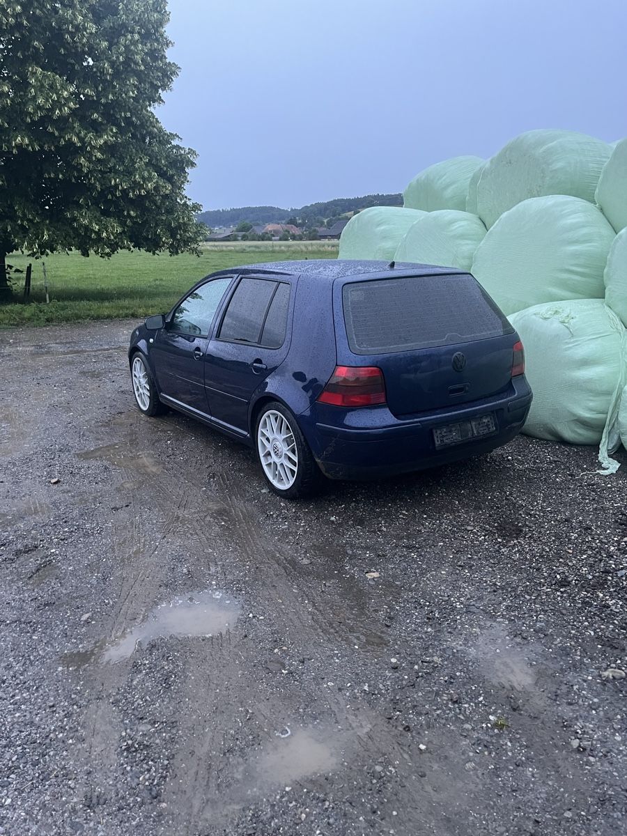 VW Automobili: VW Golf 4 – Difettoso da Kirchberg BE venduto da luk_99lr 1