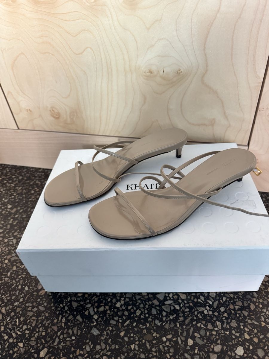 Khaite Scarpe da donna: New Khaite loop kitten sandals size 37 – Nuovo (secondo la descrizione) da Zürich venduto da gva_r9gs 2