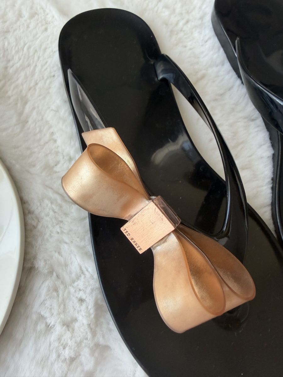 Zara Kleiderpakete: Schuhpaket - 3 Paar Flip Flops - Gr. 36 – Gebraucht aus Horgen von Christina93Jolina 4