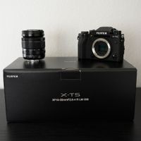 Fujifilm X-T5 + XF 18-55mm f/2.8-4 R LM OIS – Top Zustand