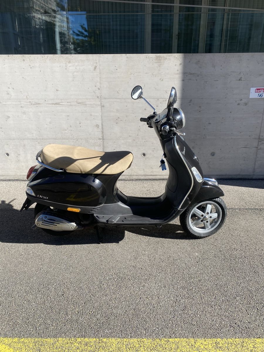Vespa Scooter: Piaggio Vespa Lx 50 – Usato da Zürich venduto da loml_gaso 2