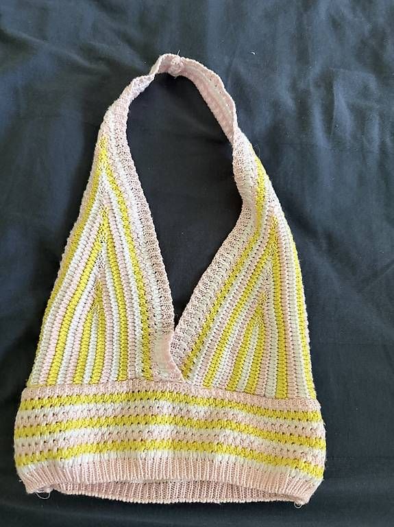 Top: Evermine Neckholder-Top gestreift Gr onesize – Usato da Luzern venduto da Lorena.haj