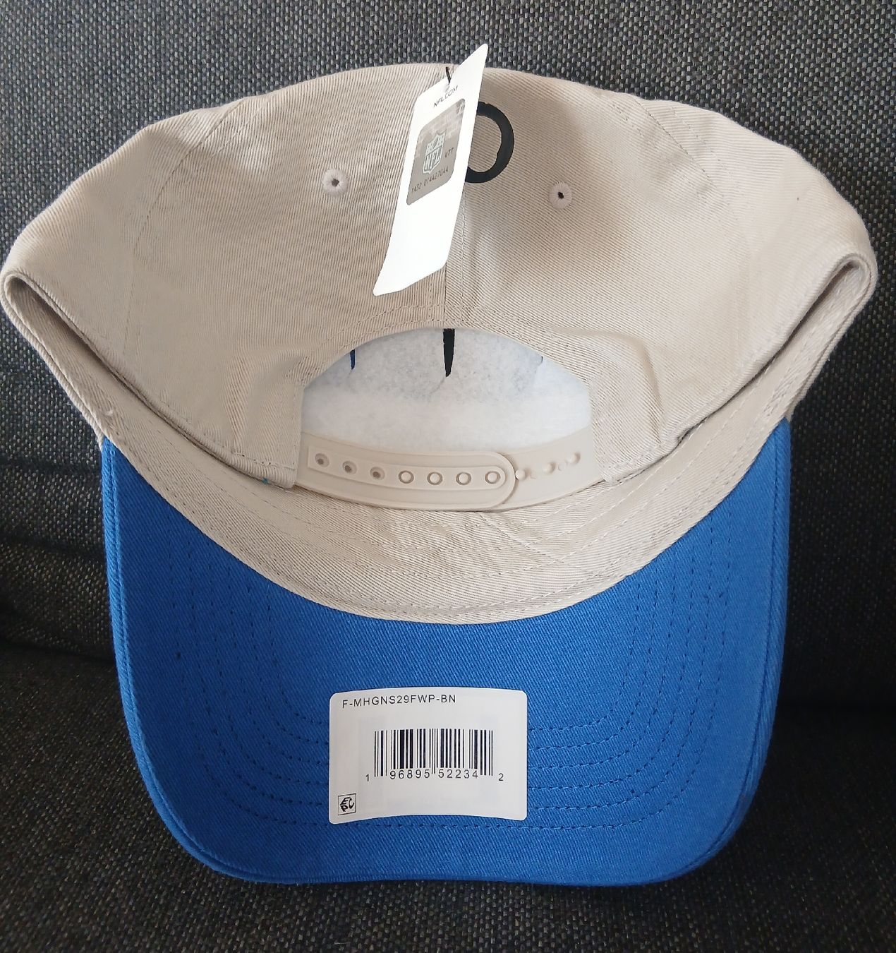 NFL Copricapi, berretti & cappellini: Los Angeles Rams NFL Baseball Cap - Adjustable size – Nuovo e nell'imballaggio originale da Watt venduto da Tomaf 1