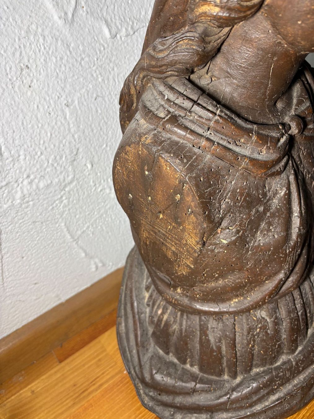 Sculture & Statue: Madonna geschnitzte Frauenfigur Holz antik – Usato da Hinwil venduto da DaniBachman 5