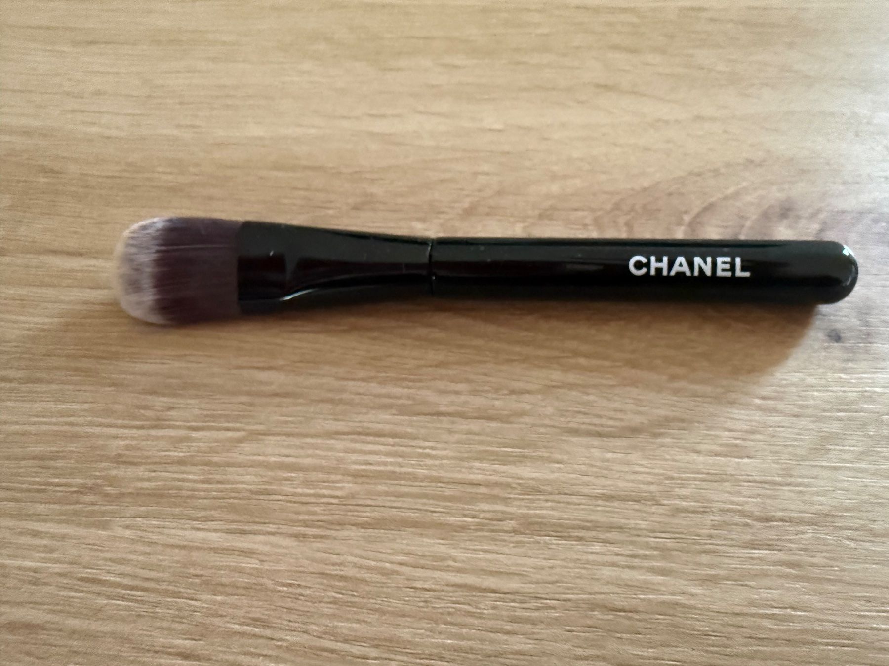 Make-up: Chanel Foundation Pinsel – Nuovo (secondo la descrizione) da Willisau venduto da dor_xp9g