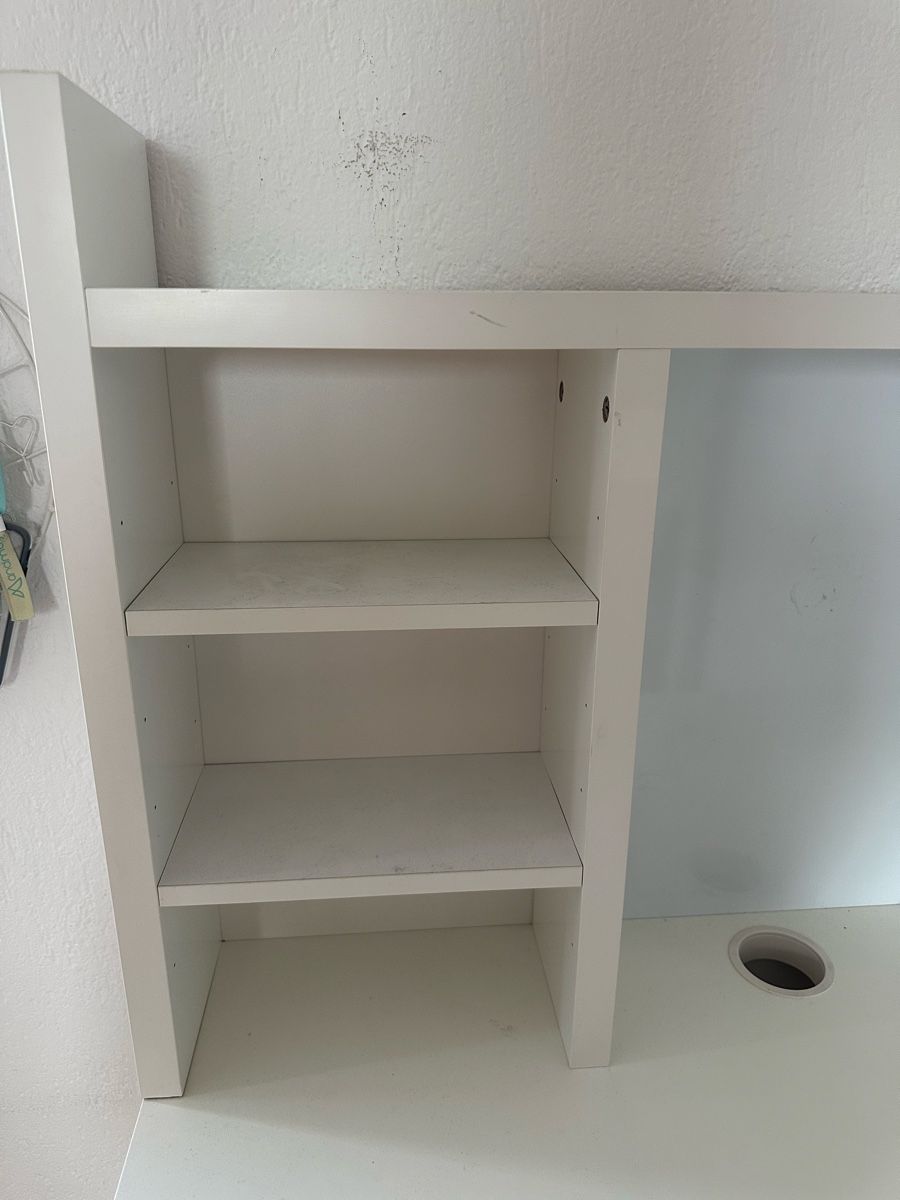 Scrivanie: Schreibtisch IKEA MICKE – Usato da Zufikon venduto da tam_gfx6 4