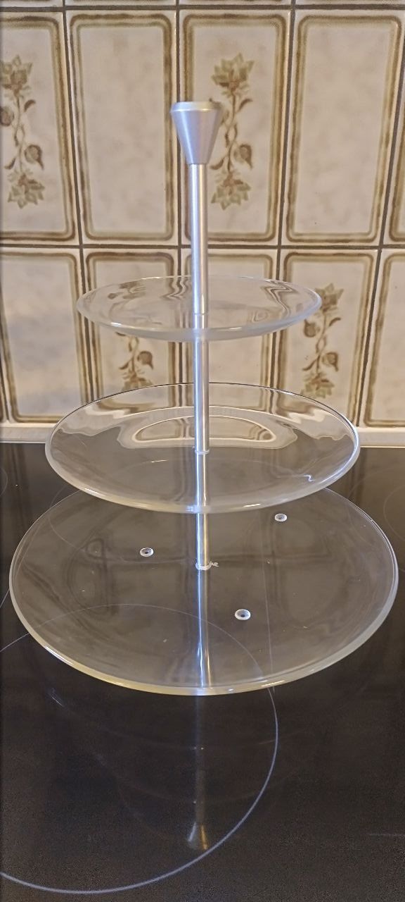 Verres: Wunderschöne Etagere aus Glas – Neuf (Voir description) à Sax par Frehner