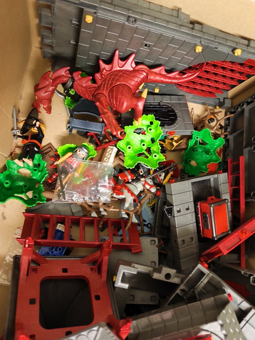 Playmobil Giocattoli: Ritterburg mit Drachen Playmobil – Usato da Zürich venduto da Jul69 7