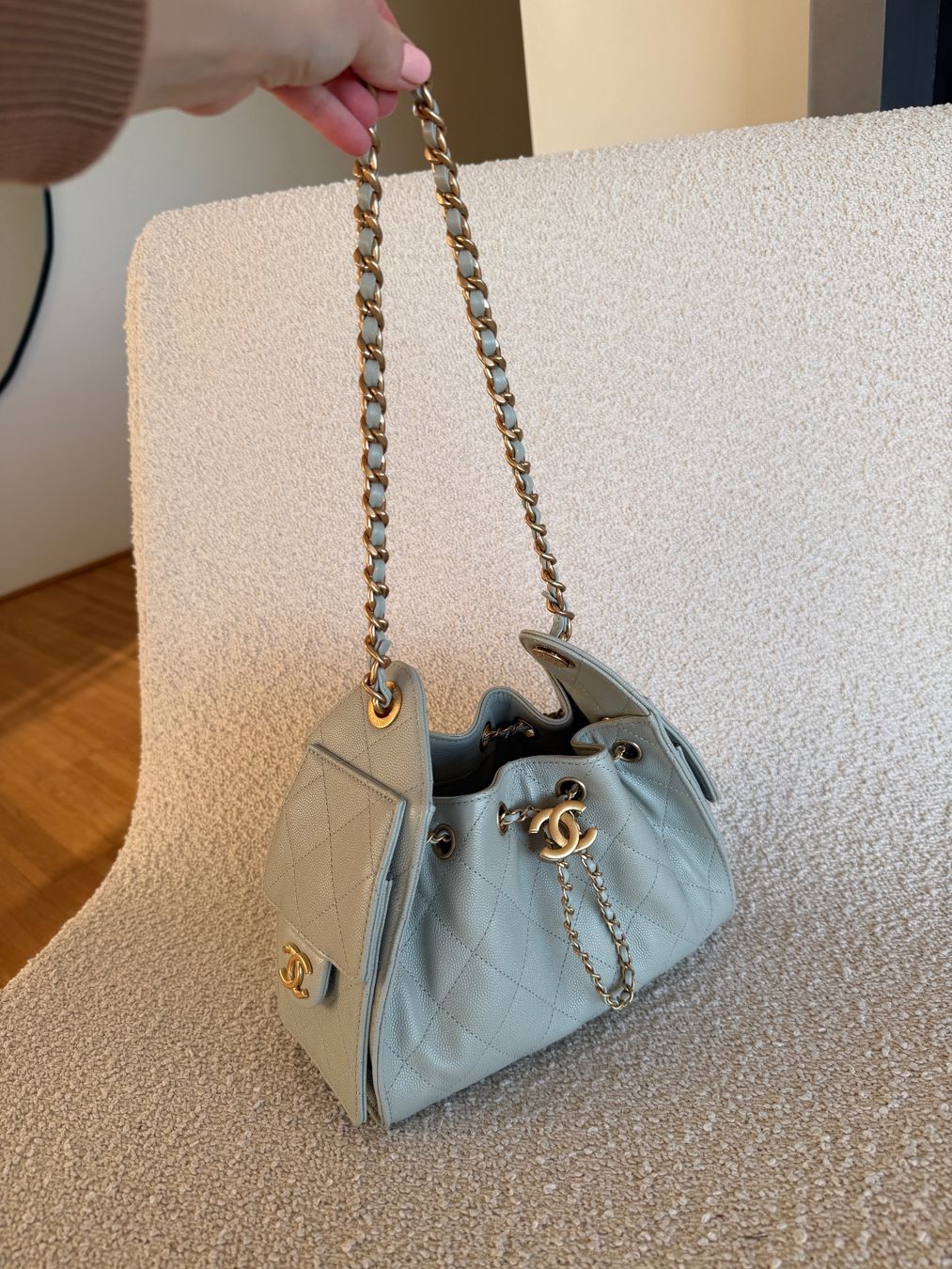 Chanel Sacs femmes: Chanel 25 mini light green – D'occasion à Schindellegi par Kar_5zrb 4