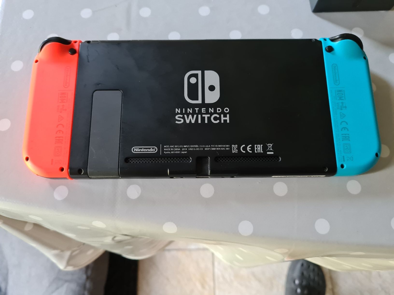 Nintendo Konsolen: Nintendo switch 1 + accessoires + jeux – Gebraucht aus Mayens-De-Chamoson von arvine29 2