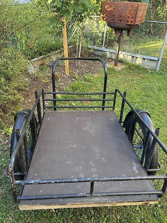 Anhänger: Velo-/Töfflianhänger inkl. Kupplung – Gebraucht aus Jonen von Baebels 1