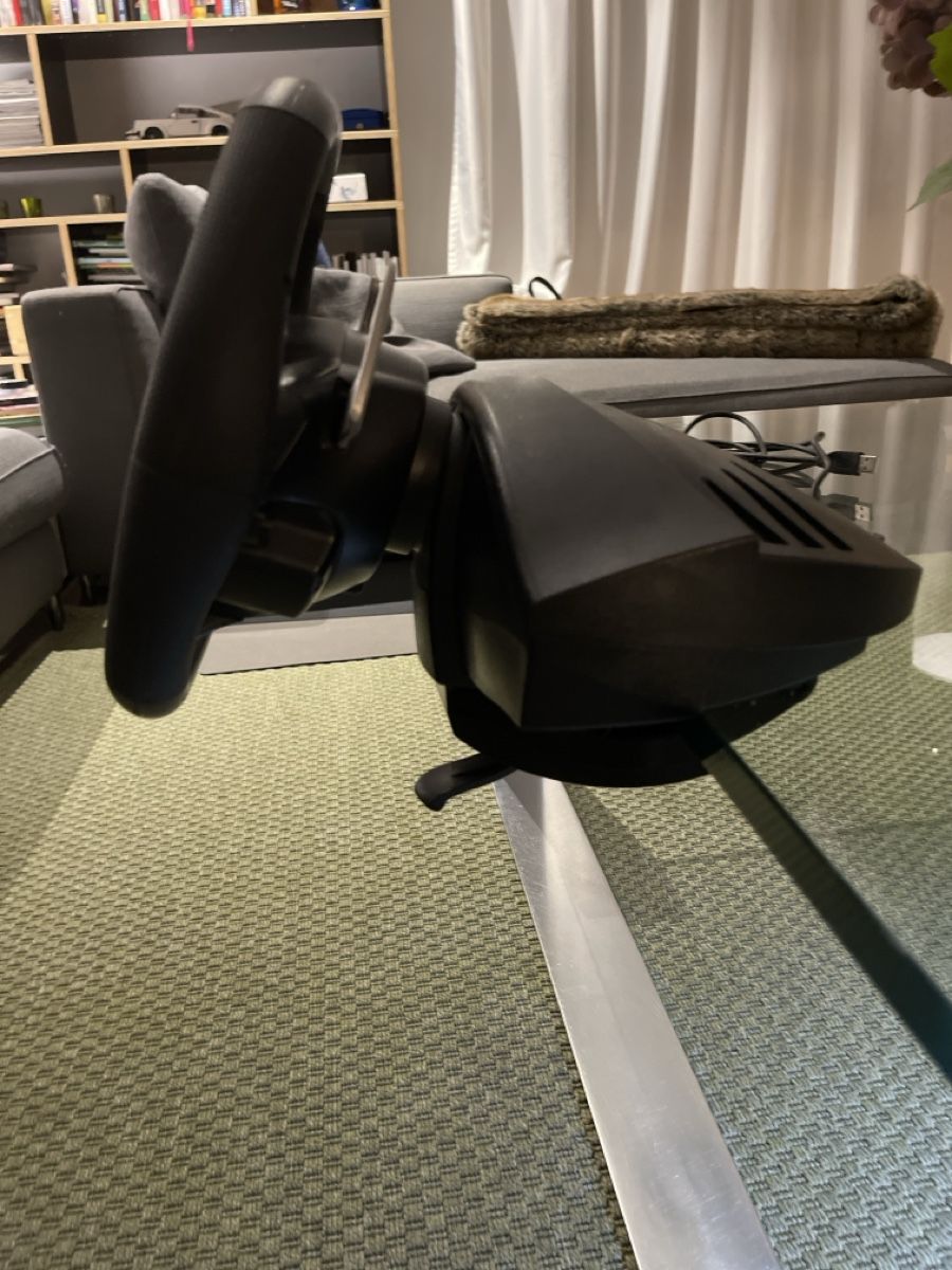 Thrustmaster Controller: Thrustmaster Lenkrad für ps5,ps4,pc – Nuovo (secondo la descrizione) da Baden venduto da badfis 1