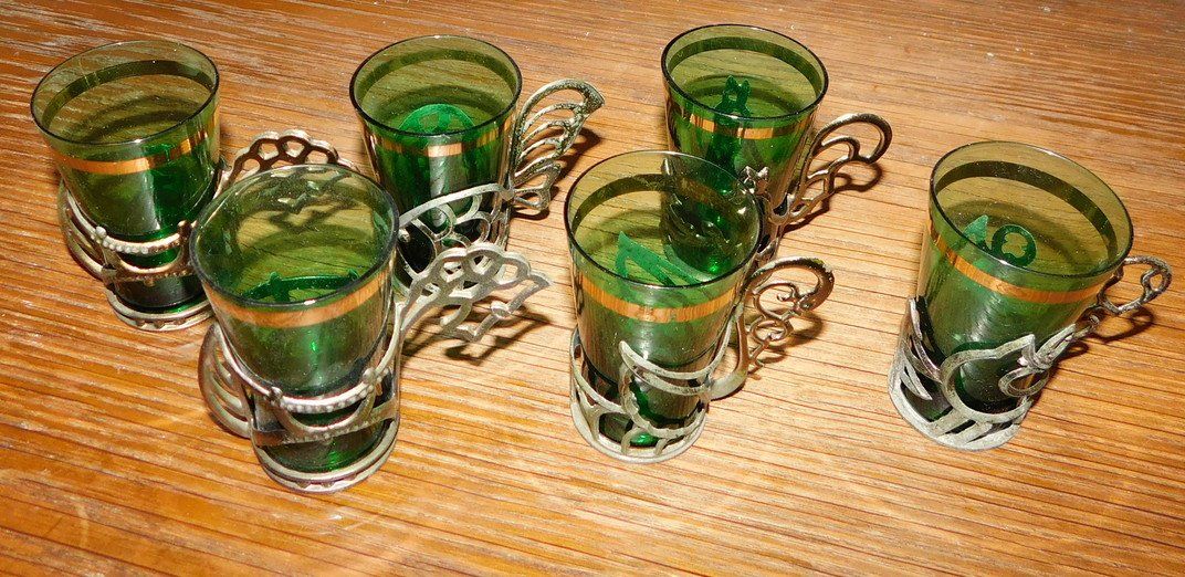 Gläser: Likörgläser, 6 Stück, Biedermeier – Gebraucht aus Villnachern von Niggo0