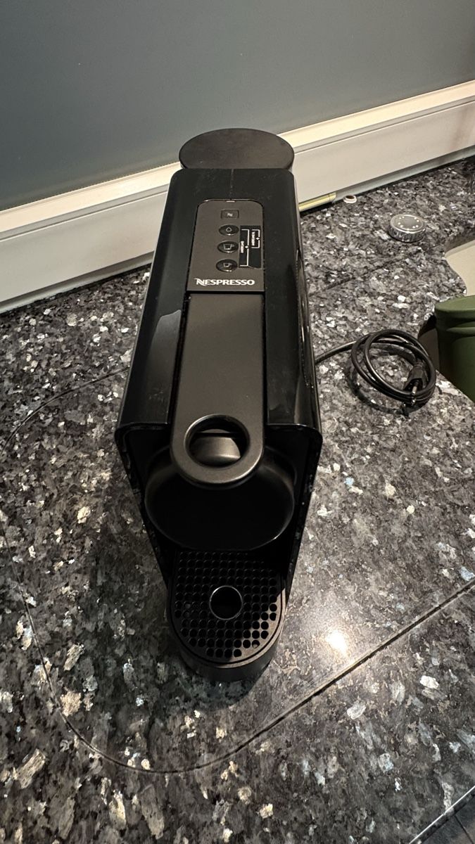Nespresso Macchine per caffè & Macchine per espresso: Nespresso Kaffeemaschine  – Usato da Niederrohrdorf venduto da Aldi01 1